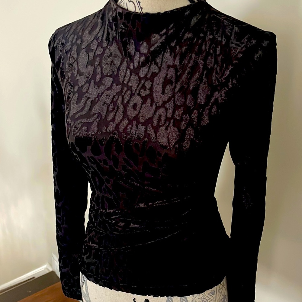 NWT MANGO ANIMAL PRINT LONG SLEEVE TOP